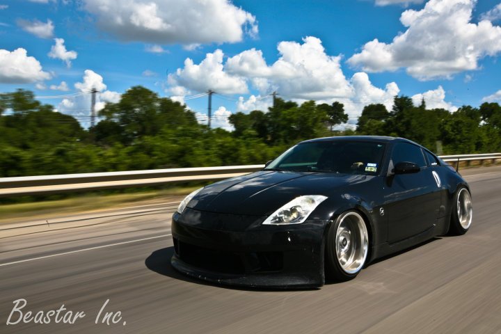 photo 1 Nissan 350Z custom wheels Work VS-MX 18x10.0, ET 0, tire size 225/40 R18. 18x11.0 ET0 245/40 R18