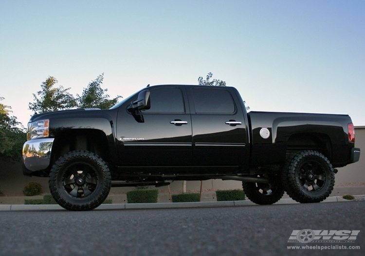 photo 1 Chevrolet Silverado 2500HD custom wheels MKW M19 20x, ET , tire size X R20. x ET 