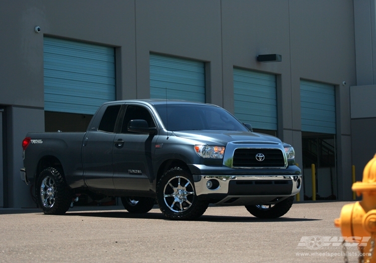 photo 1 Toyota Tundra custom wheels MKW M26 20x, ET , tire size X R20. x ET 
