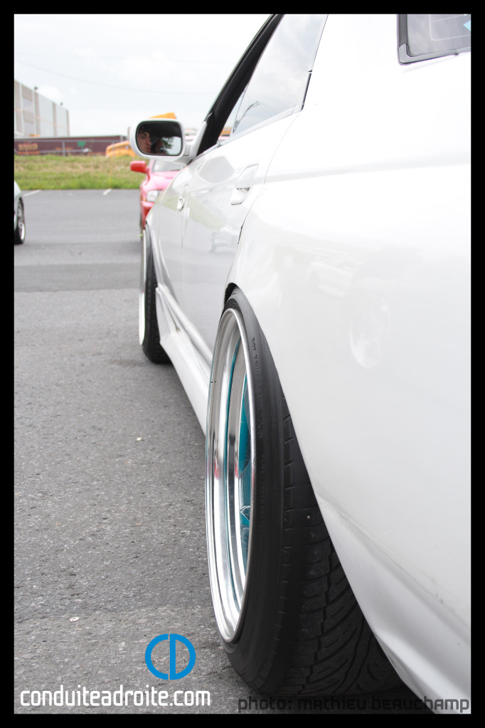 photo 4 Nissan R31-R34 Skyline 4dr custom wheels ssr sp1 17x9.5, ET 0, tire size 215/45 R17. 17x10.0 ET+19 225/45 R17