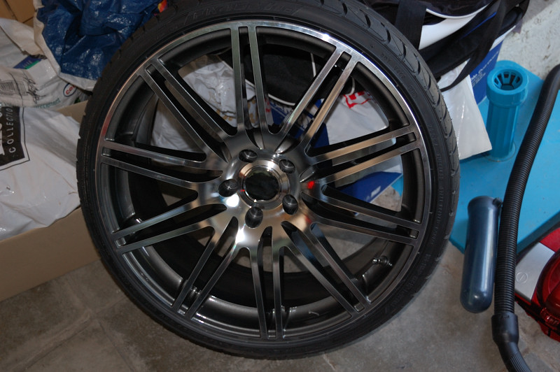 photo 3 Volkswagen Scirocco custom wheels Audi Q7 20x9.0, ET +40, tire size 235/30 R20. x ET 