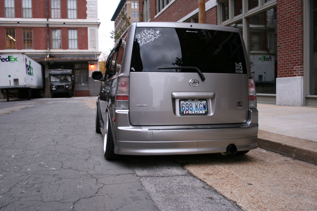 photo 3 Scion xB custom wheels Work Euroline FS 18x8.5, ET +20, tire size 215/35 R18. 18x8.5 ET+3 