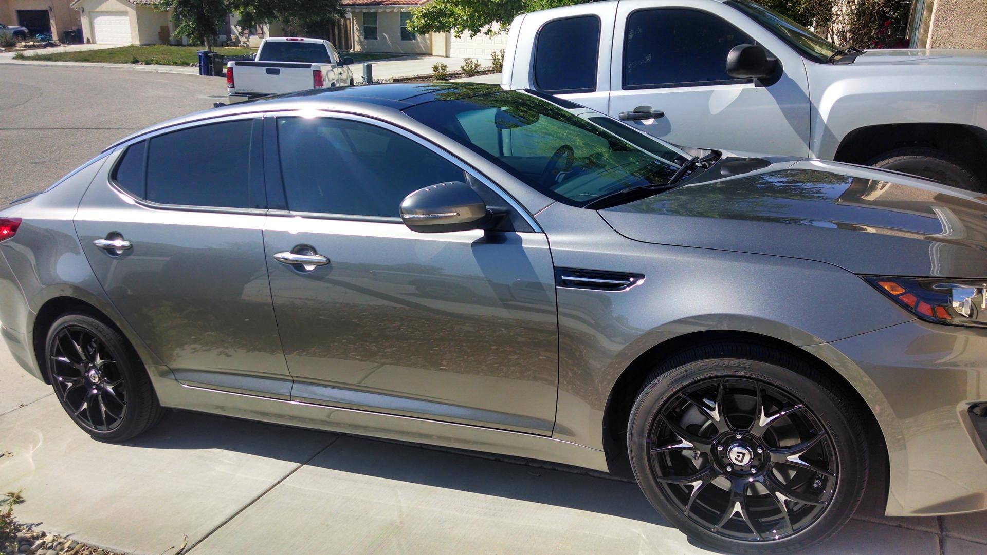 photo 1 Kia Optima custom wheels MOTEGI Racing MR126 18x8.0, ET +40, tire size 225/45 R18. x ET 