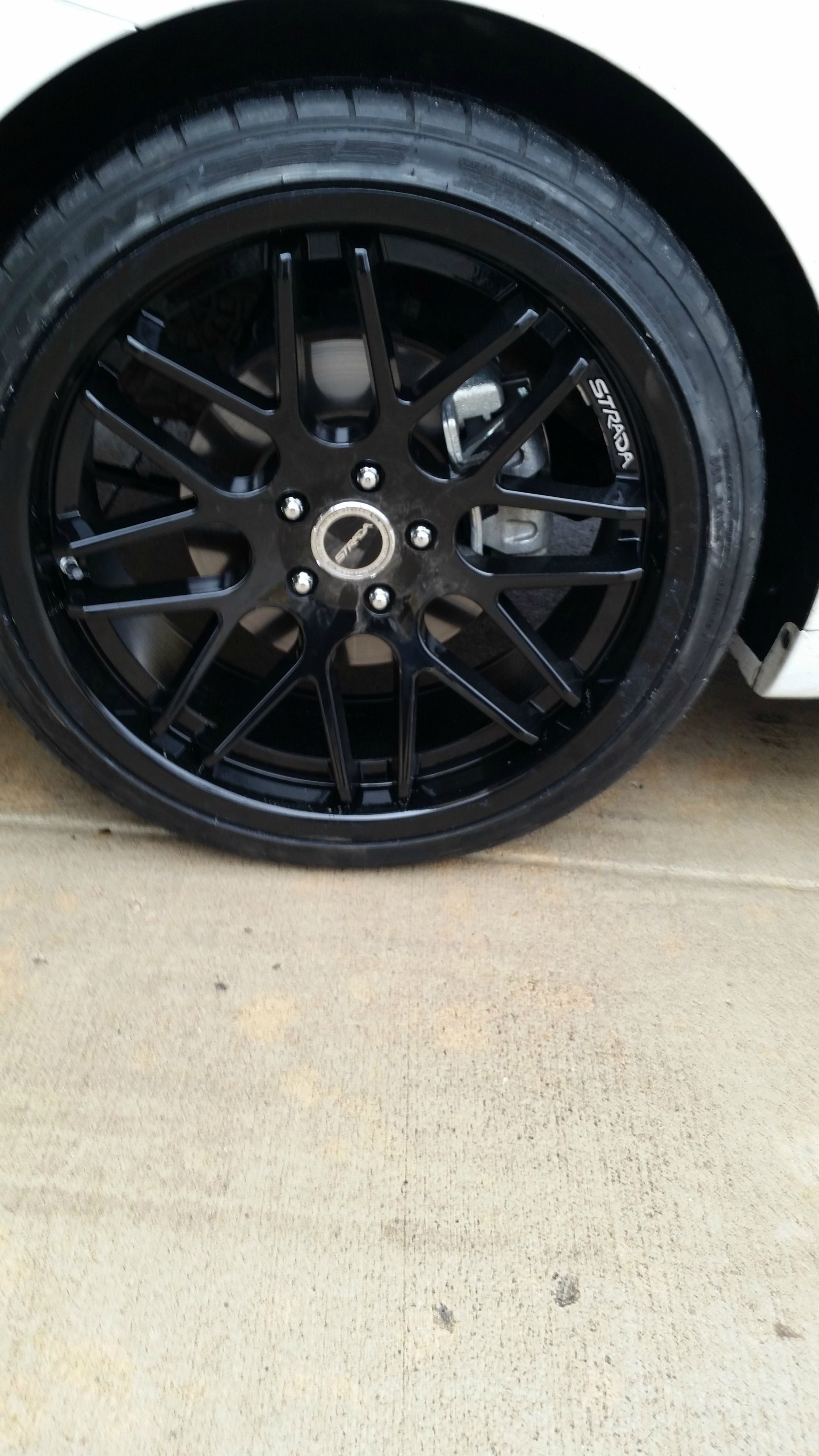 photo 1 Kia Optima custom wheels Strada Moda 20x8.5, ET +35, tire size X R20. x ET 