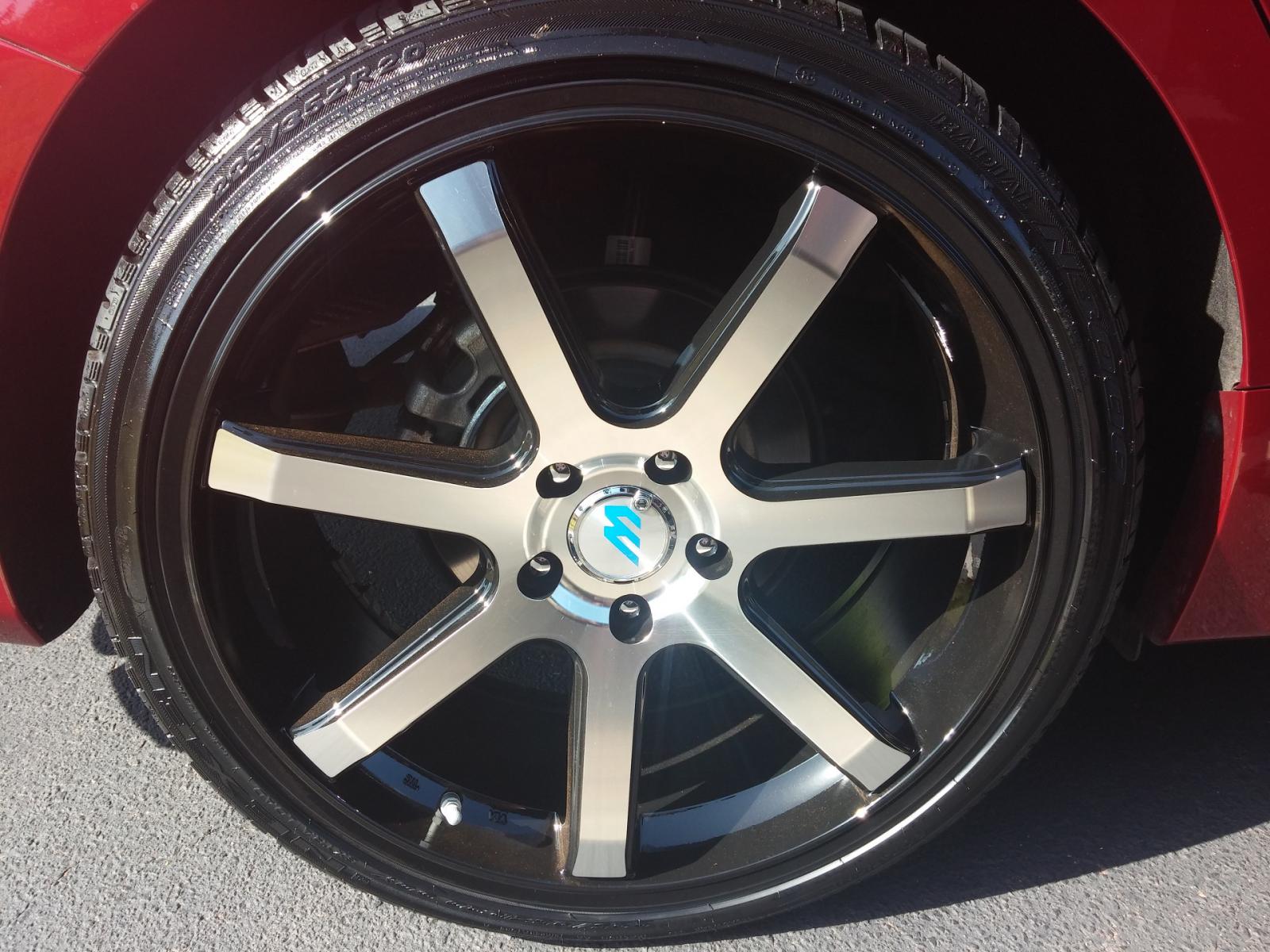 photo 1 Kia Optima custom wheels Mach M7 20x8.5, ET +38, tire size 225/35 R20. x ET