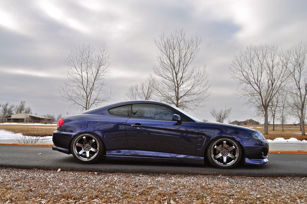 photo 4 Hyundai Tiburon custom wheels Rota Grid 18x8.5, ET +29, tire size 215/40 R18. 18x10.0 ET+32 225/40 R18
