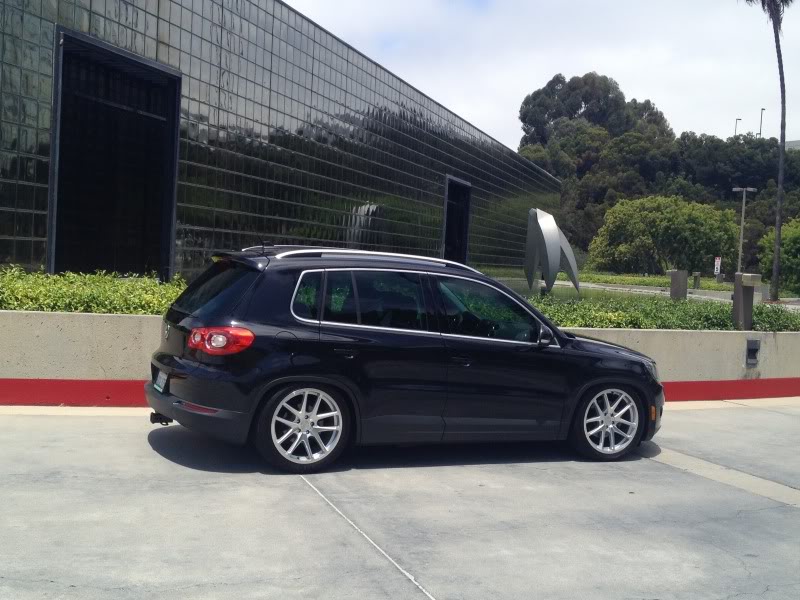 photo 2 Volkswagen Tiguan custom wheels 19x9.0, ET +35, tire size 255/40 R19. x ET