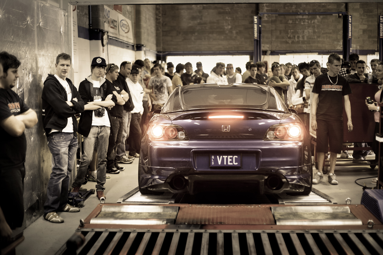 photo 3 Honda S2000 custom wheels Work Meister S1 18x8.0, ET +35, tire size 225/35 R18. 18x9.0 ET+45 345/35 R18