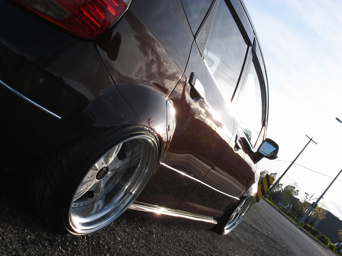 photo 3 Honda Fit custom wheels Leon Hardiritt 16x8.0, ET +11, tire size 195/40 R16. 16x9.5 ET+5 215/35 R16