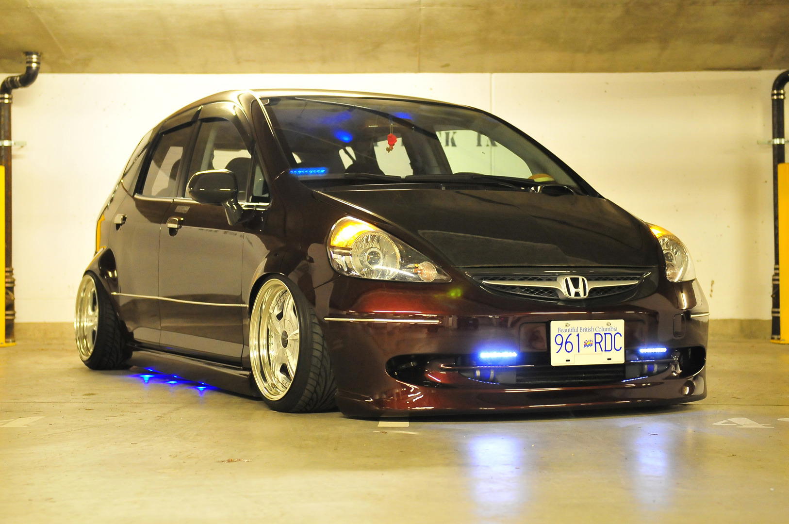 photo 13 Honda Fit custom wheels Leon Hardiritt 16x8.0, ET +11, tire size 195/40 R16. 16x9.5 ET+5 215/35 R16