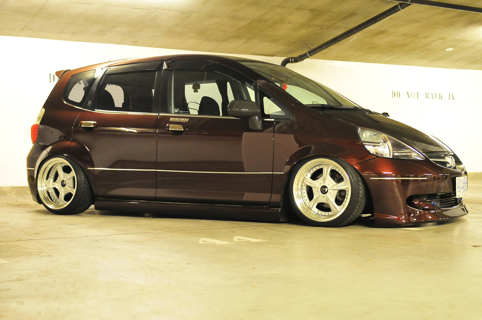 photo 14 Honda Fit custom wheels Leon Hardiritt 16x8.0, ET +11, tire size 195/40 R16. 16x9.5 ET+5 215/35 R16
