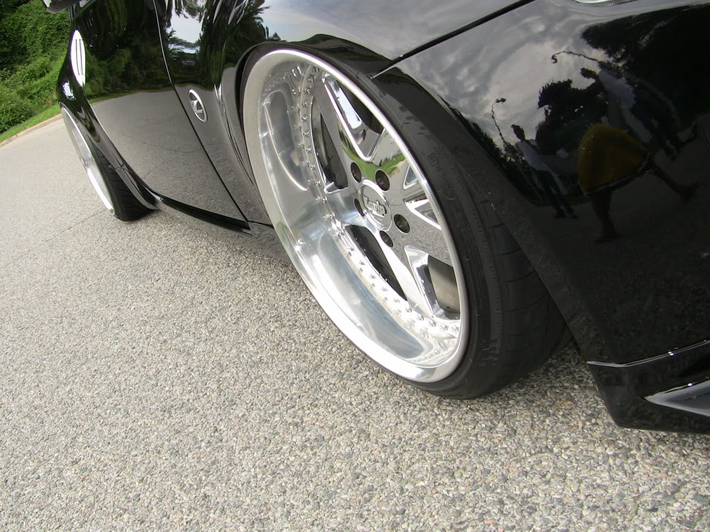photo 10 Nissan 350Z custom wheels Work Equip 19x10.0, ET -5, tire size 235/35 R19. 19x11.0 ET-5 255/35 R19