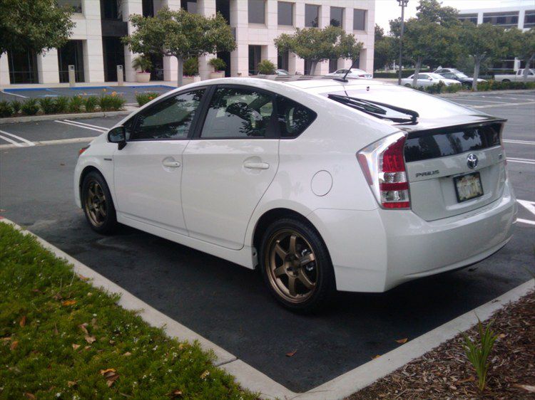 photo 3 Toyota Prius custom wheels Volk TE37 17x7.5, ET +48, tire size 225/45 R17. x ET 