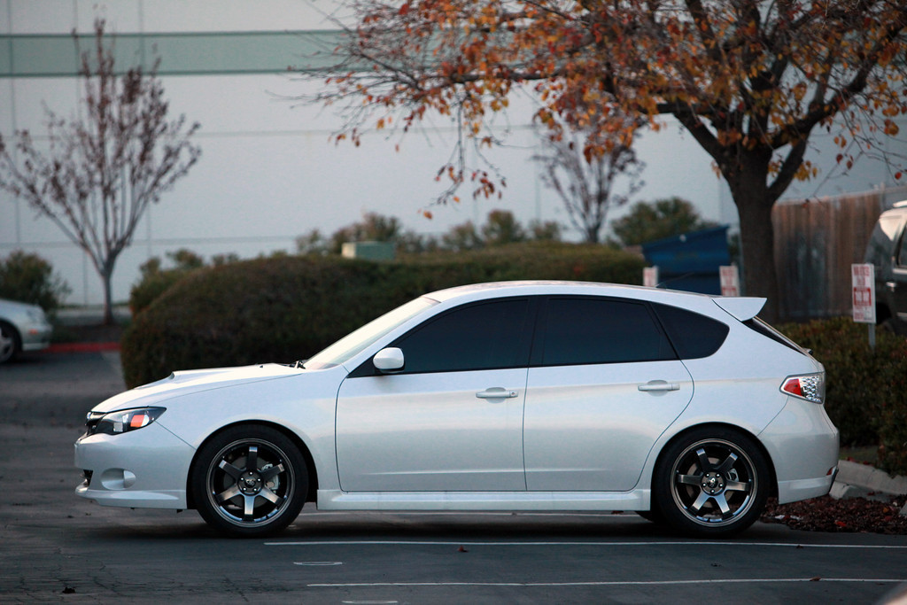 photo 1 Subaru Impreza custom wheels Rota Grid 18x8.5, ET , tire size X R18. x ET 