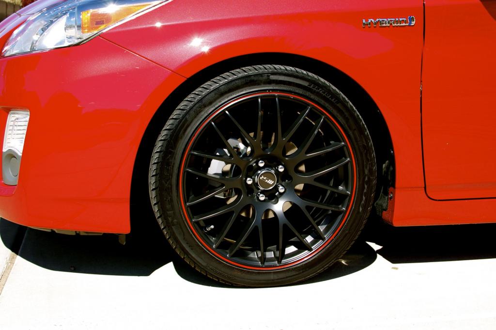 photo 1 Toyota Prius custom wheels   18x, ET , tire size 225/40 R18. x ET 