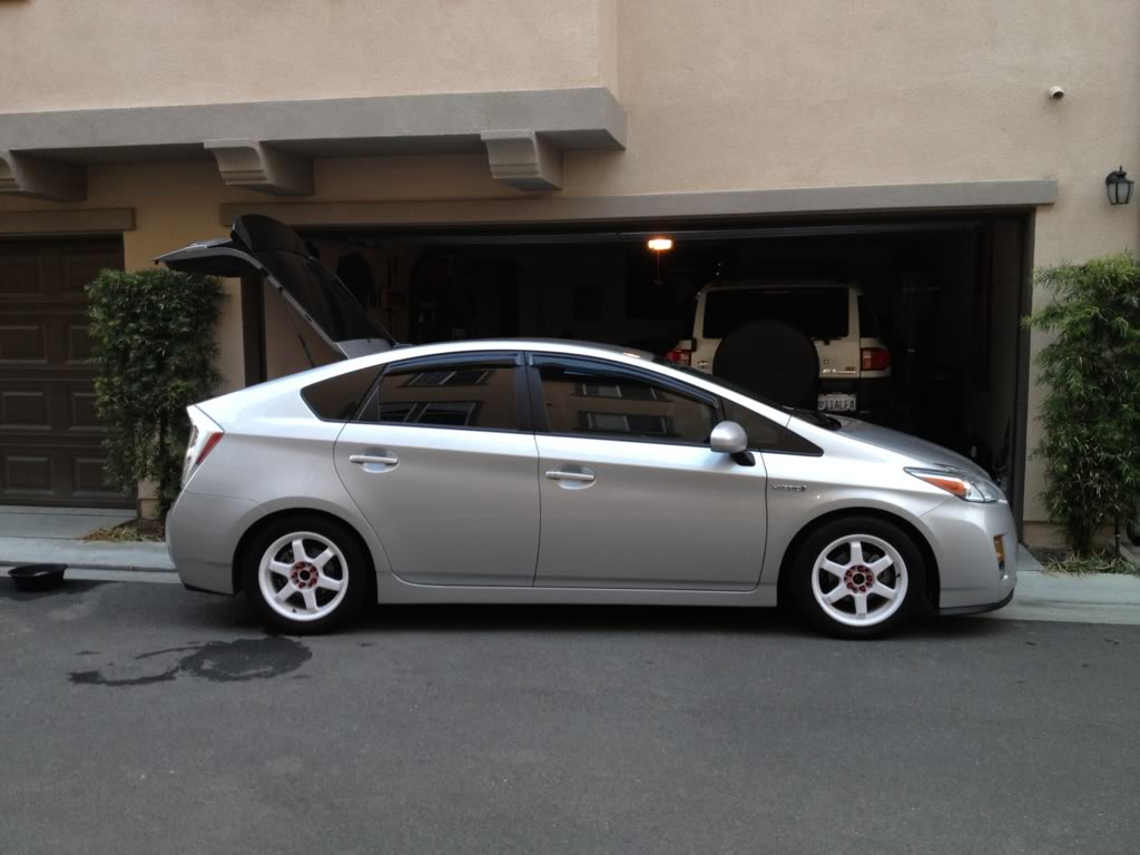 photo 3 Toyota Prius custom wheels Konig Rated 16x7.0, ET +40, tire size X R16. x ET 