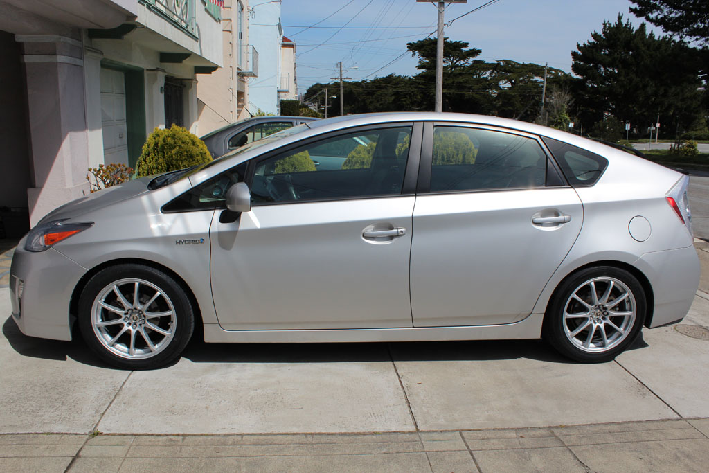 photo 4 Toyota Prius custom wheels Konig Feather 17x7.5, ET +45, tire size 215/50 R17. x ET 