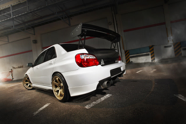 photo 2 Subaru Impreza custom wheels Rota Grid 18x9.5, ET +38, tire size 235/40 R18. x ET 