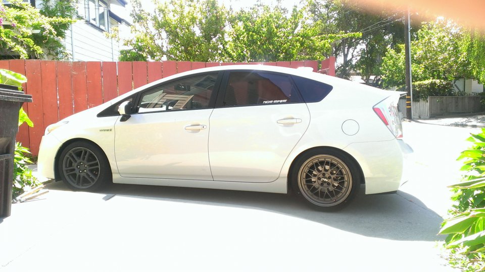 photo 1 Toyota Prius custom wheels Miro 279 18x8.0, ET +35, tire size 225/40 R18. 18x9.0 ET+38 