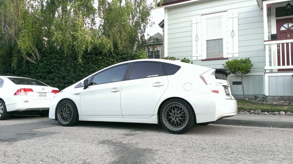 photo 1 Toyota Prius custom wheels   18x8.0, ET +35, tire size 225/45 R18. 18x9.0 ET+38 