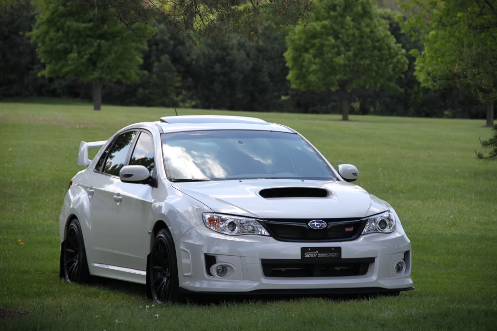 photo 2 Subaru WRX STI custom wheels Rota T2R 18x9.5, ET +38, tire size 245/40 R18. x ET 