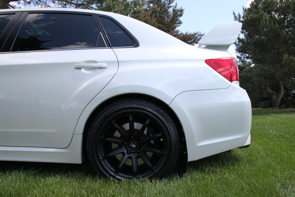 photo 4 Subaru WRX STI custom wheels Rota T2R 18x9.5, ET +38, tire size 245/40 R18. x ET 