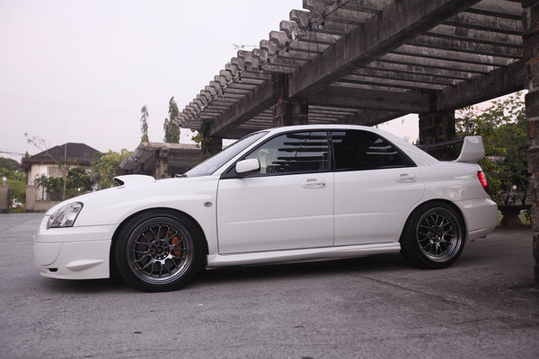 photo 2 Subaru Impreza custom wheels Rota MXR 18x9.5, ET , tire size X R18. x ET 