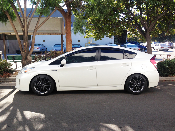 photo 1 Toyota Prius custom wheels OEM Lexus CT200h 17x, ET , tire size X R17. x ET 
