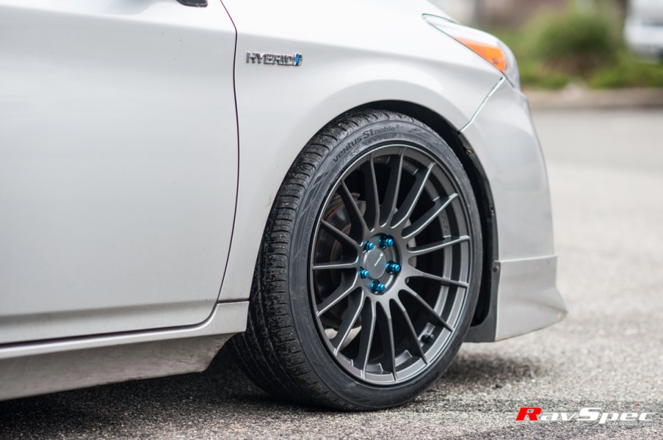 photo 1 Toyota Prius custom wheels   18x8.5, ET +42, tire size X R18. x ET 