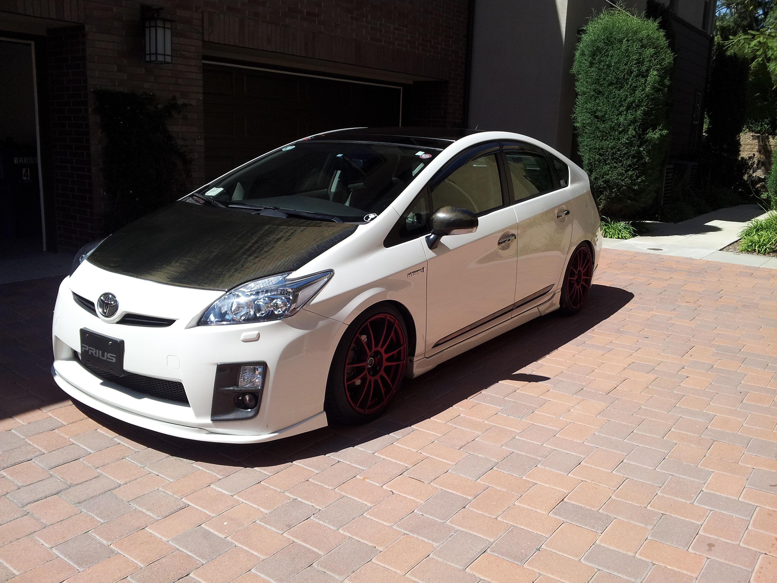 photo 4 Toyota Prius custom wheels 18x8.5, ET , tire size 225/40 R18. x ET