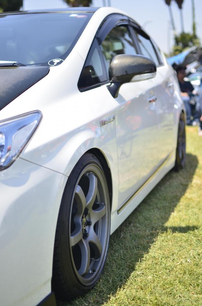 photo 3 Toyota Prius custom wheels   18x8.5, ET +38, tire size 215/40 R18. x ET 