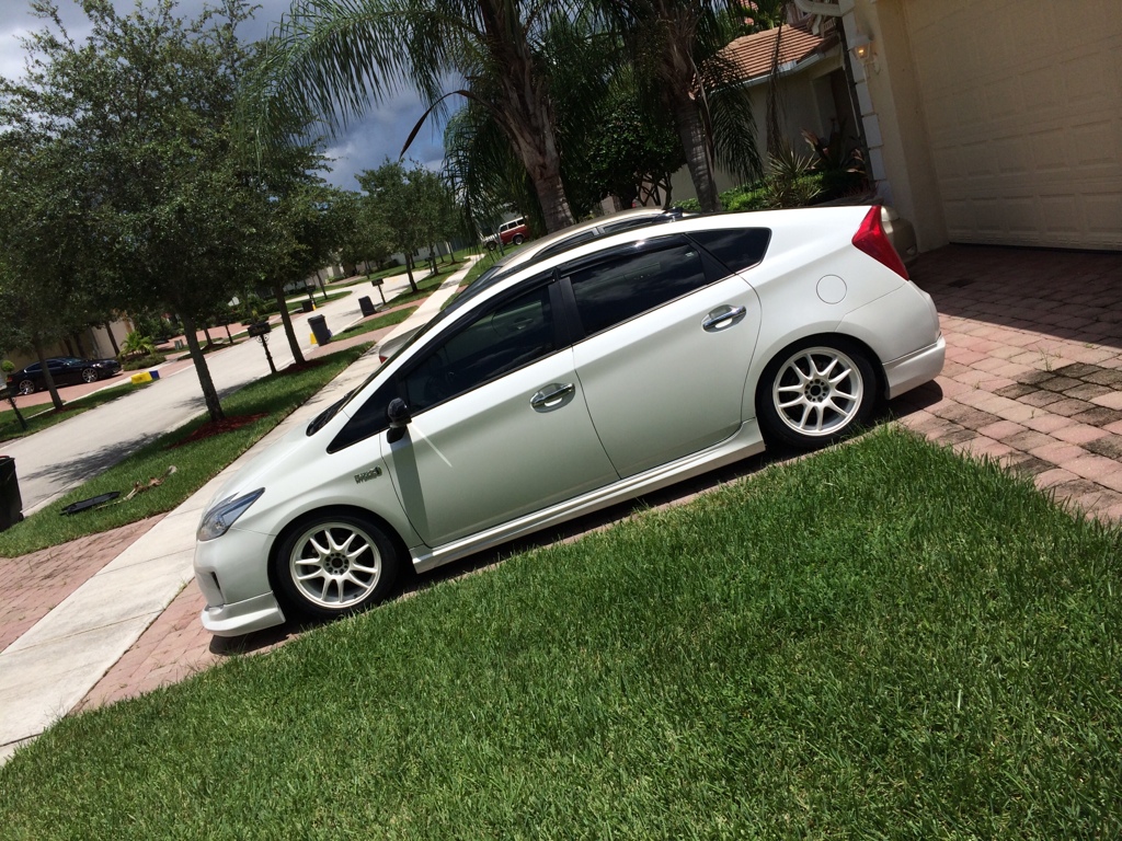 photo 2 Toyota Prius Plug-in custom wheels Work Emotion CR Kai 17x8.0, ET , tire size X R17. x ET 
