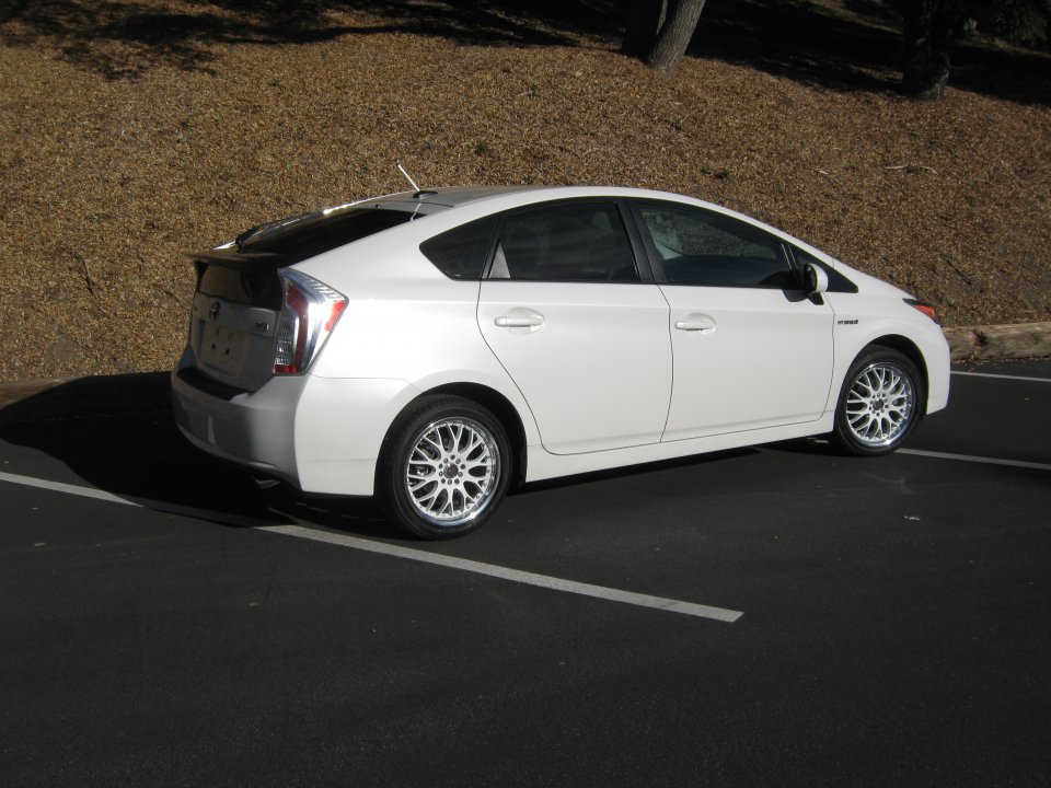 photo 2 Toyota Prius custom wheels Drag DR-19 17x7.5, ET , tire size 215/45 R17. x ET 