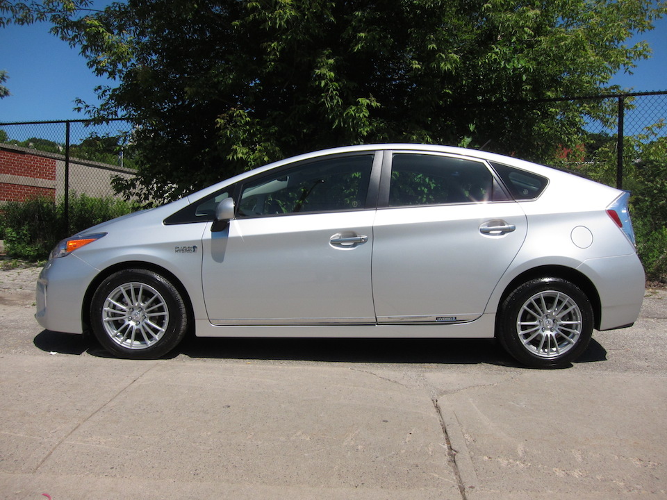 photo 2 Toyota Prius Plug-in custom wheels WedSport SA-15R 16x7.0, ET , tire size X R16. x ET