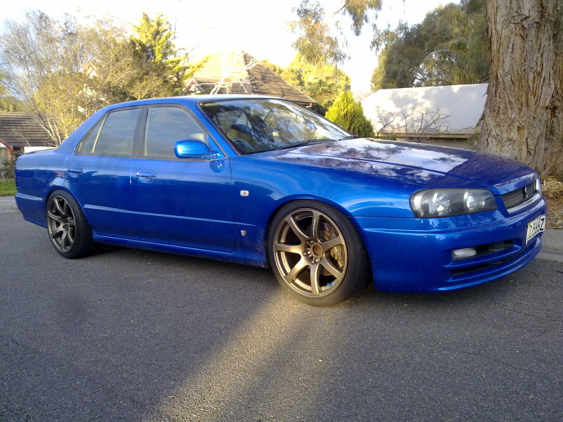 photo 2 Nissan R31-R34 Skyline 4dr custom wheels Work Emotion XT-7 18x9.5, ET +12, tire size 235/40 R18. x ET 