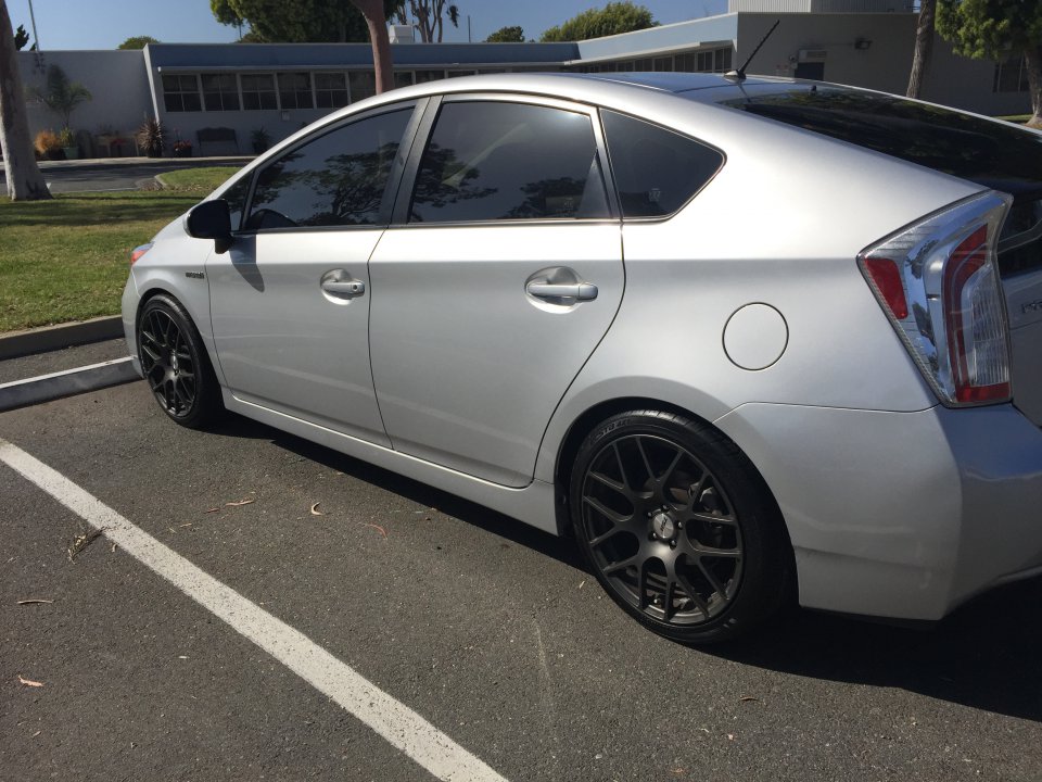 photo 2 Toyota Prius custom wheels   18x8.0, ET +35, tire size 225/40 R18. x ET 