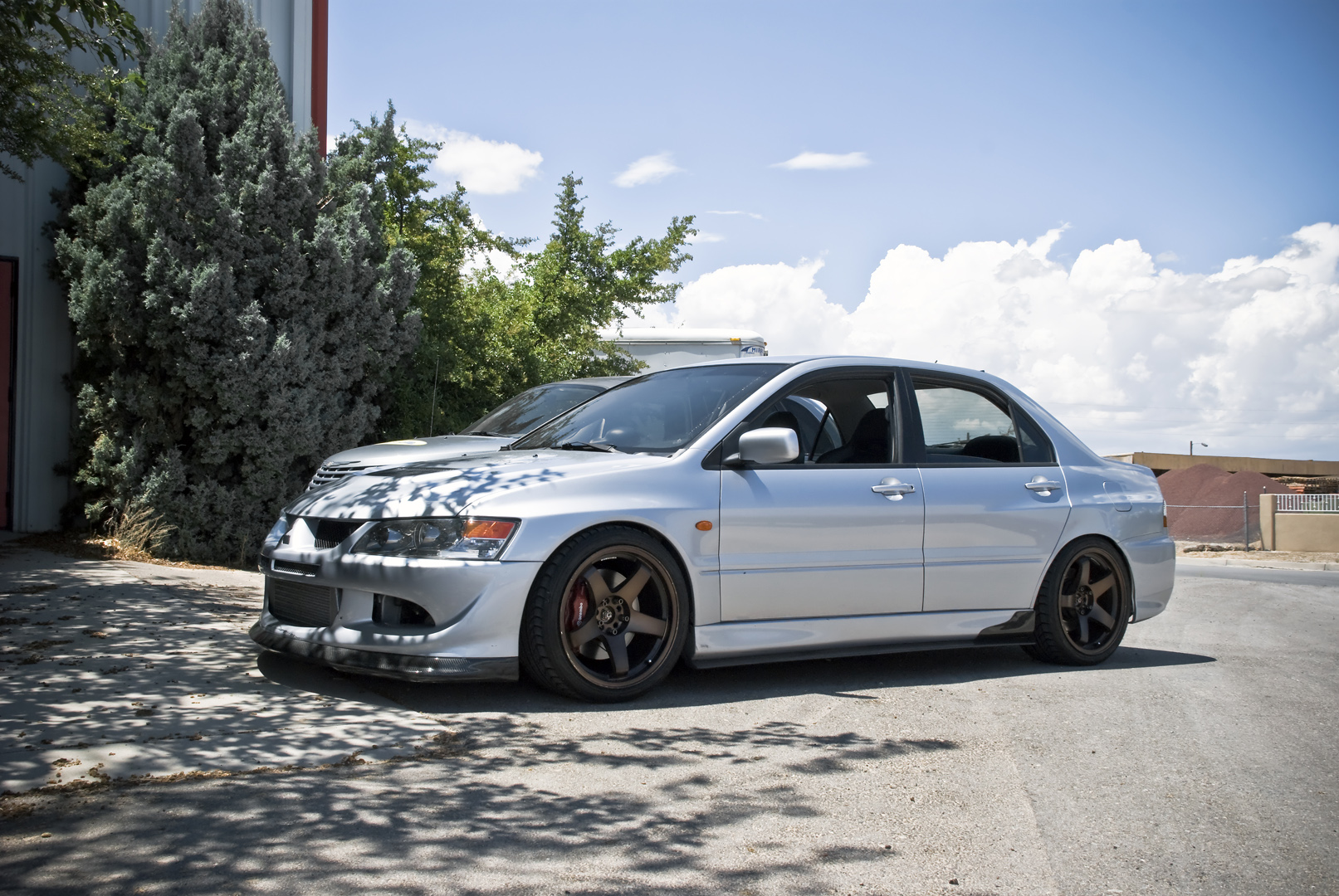 photo 2 Mitsubishi Lancer Evolution custom wheels Rota P-45R 18x9.5, ET +22, tire size 255/35 R18. 18x9.5 ET+30 