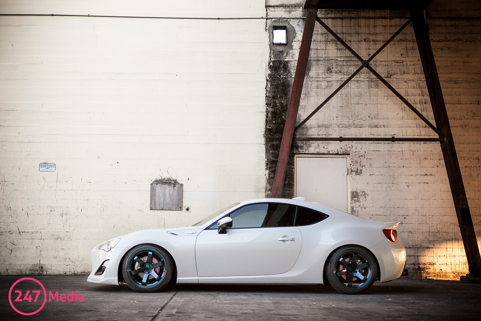 photo 6 Subaru BRZ custom wheels Rota Grid 18x9.5, ET +38, tire size 225/40 R18. x ET 255/35 R