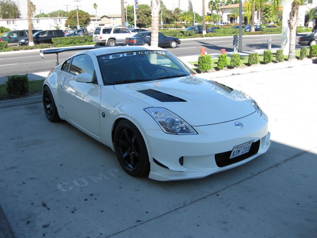 photo 2 Nissan 350Z custom wheels Rays Engineering TE37 18x9.5, ET +12, tire size 265/35 R18. 18x10.5 ET+15 285/35 R18