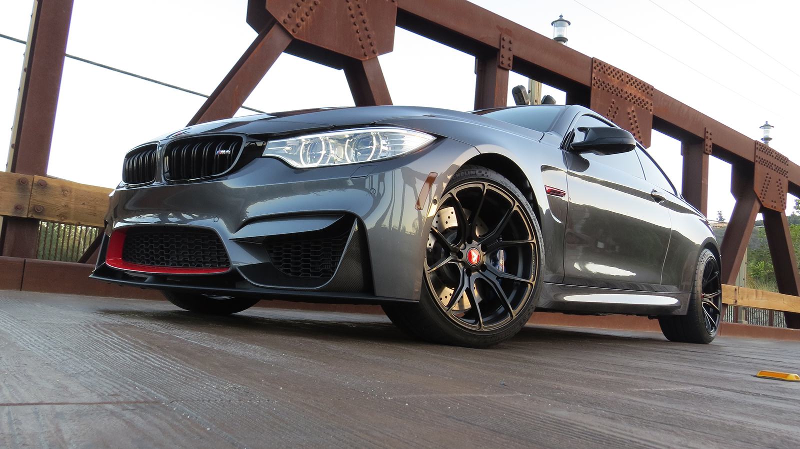 photo 8 BMW M4 custom wheels Vorsteiner  19x9.5, ET , tire size X R19. 19x10.5 ET 