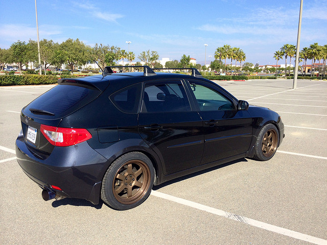 photo 1 Subaru Impreza WRX custom wheels Rota Grid V 17x9.0, ET +42, tire size 245/40 R17. x ET 