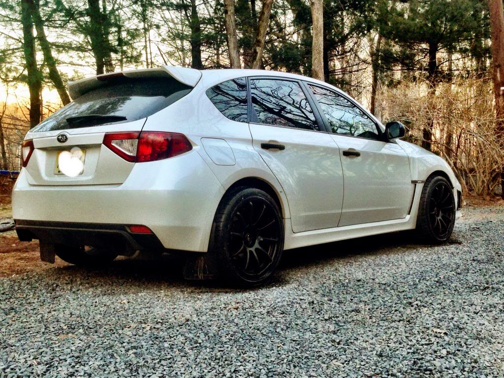 photo 2 Subaru Impreza WRX custom wheels Rota G-Force 18x9.0, ET +35, tire size 265/35 R18. x ET 