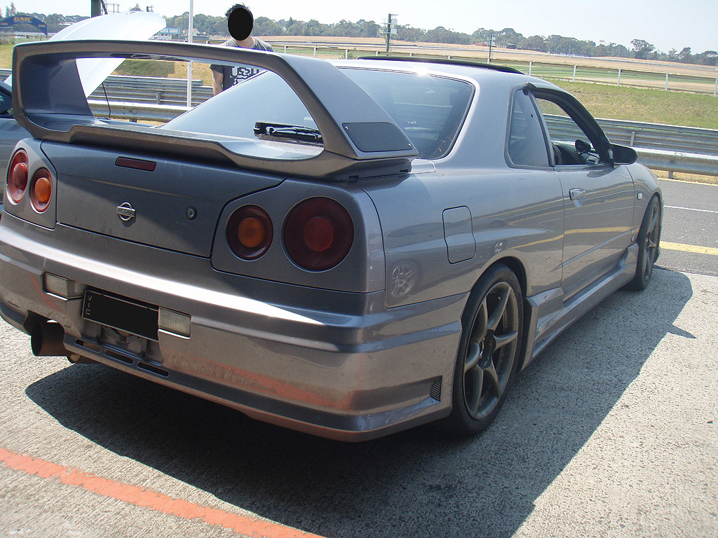 photo 2 Nissan R31-R34 Skyline 2dr custom wheels Nissan R34 GTR  18x9.0, ET +30, tire size 245/40 R18. x ET 265/35 R