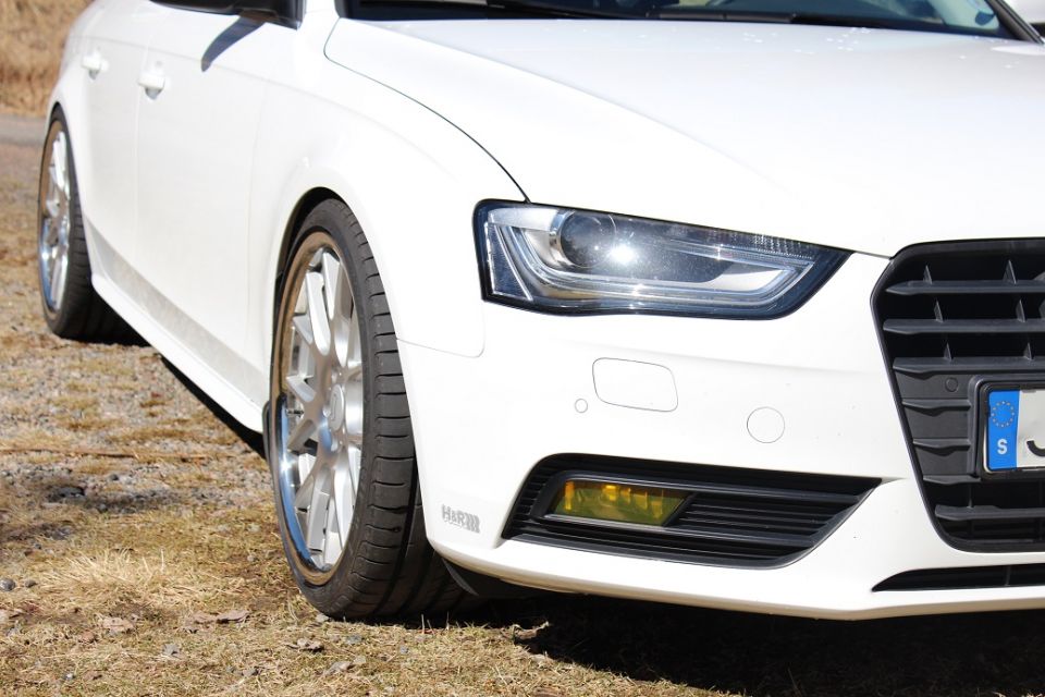 photo 1 Audi A4 custom wheels Vossen CV2 20x9.0, ET +32, tire size 255/30 R20. x ET 
