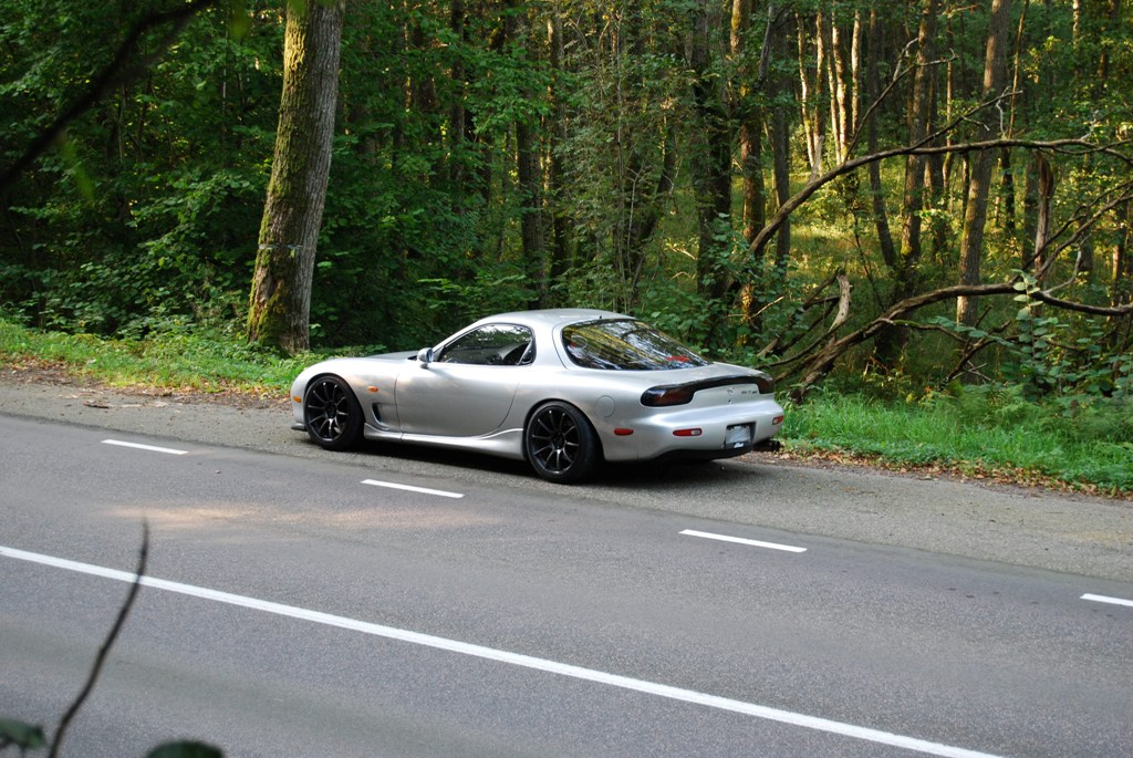 photo 2 Mazda RX-7 custom wheels Rota G-force 18x9.0, ET +15, tire size 225/40 R18. 18x9.0 ET+5 