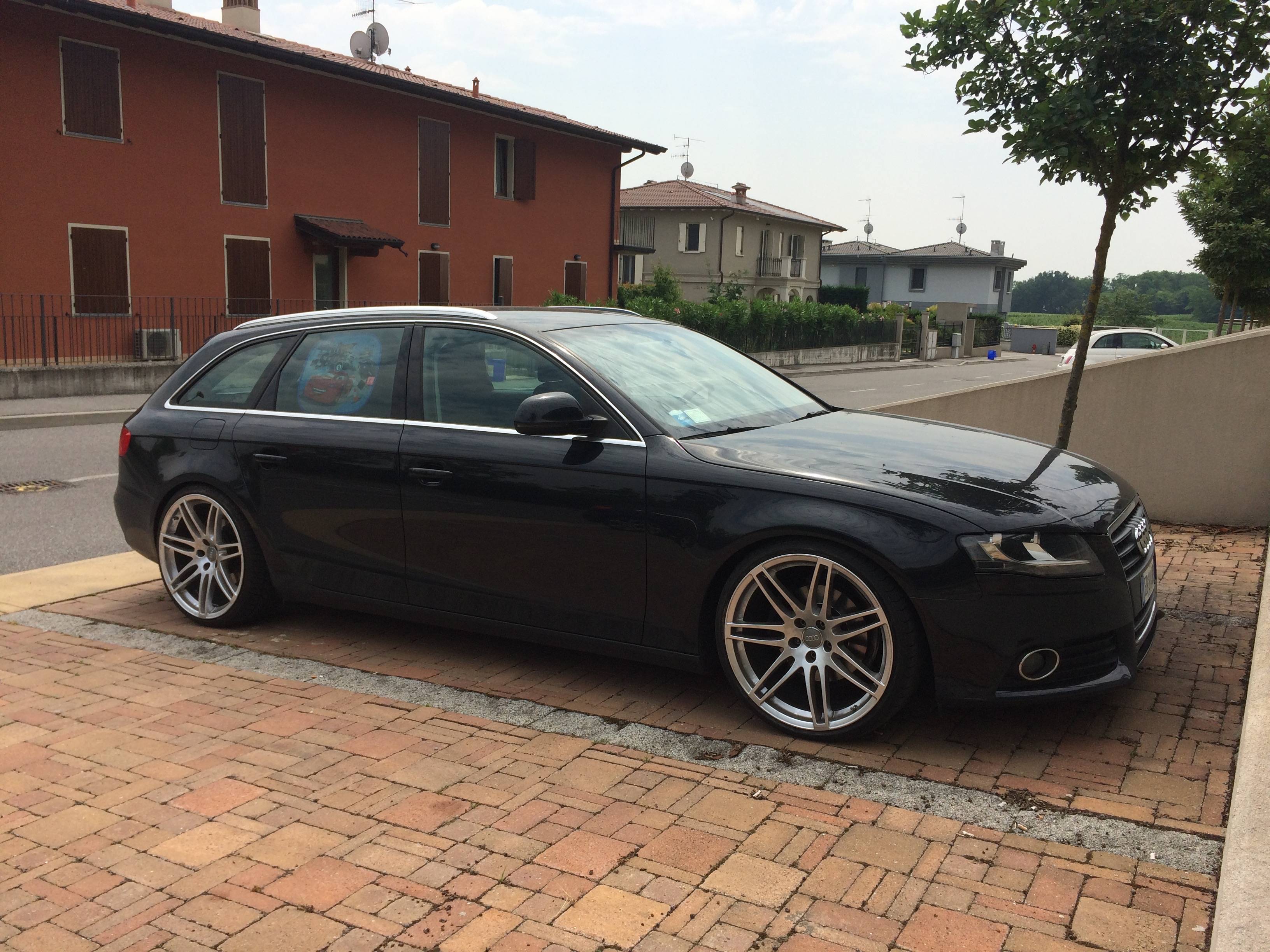 photo 1 Audi A4 custom wheels OEM Audi RS 4 20x9.0, ET +29, tire size 245/30 R20. x ET 