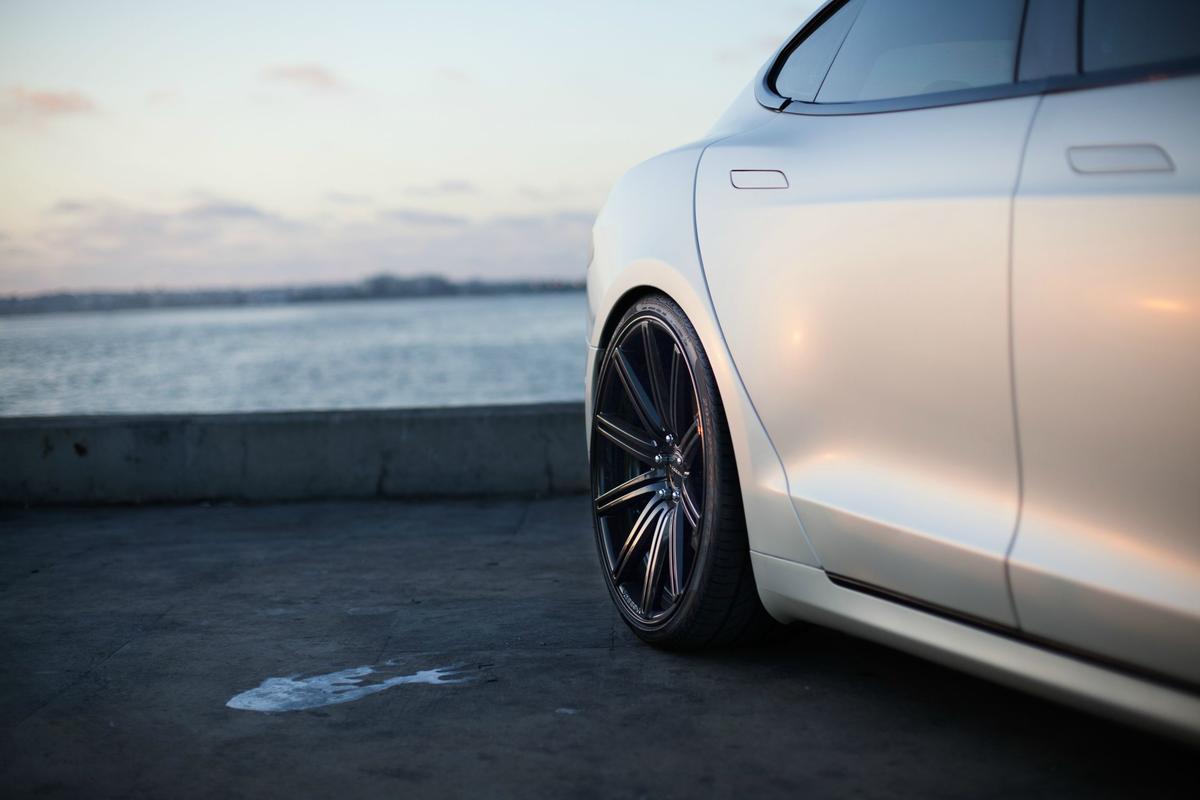photo 1 Tesla Model S custom wheels Vossen 22x, ET , tire size X R22. x ET