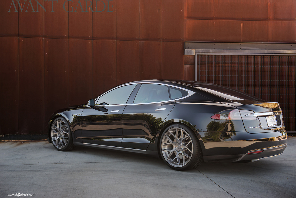 photo 2 Tesla Model S custom wheels  M590 21x9.0, ET , tire size X R21. 21x10.5 ET 