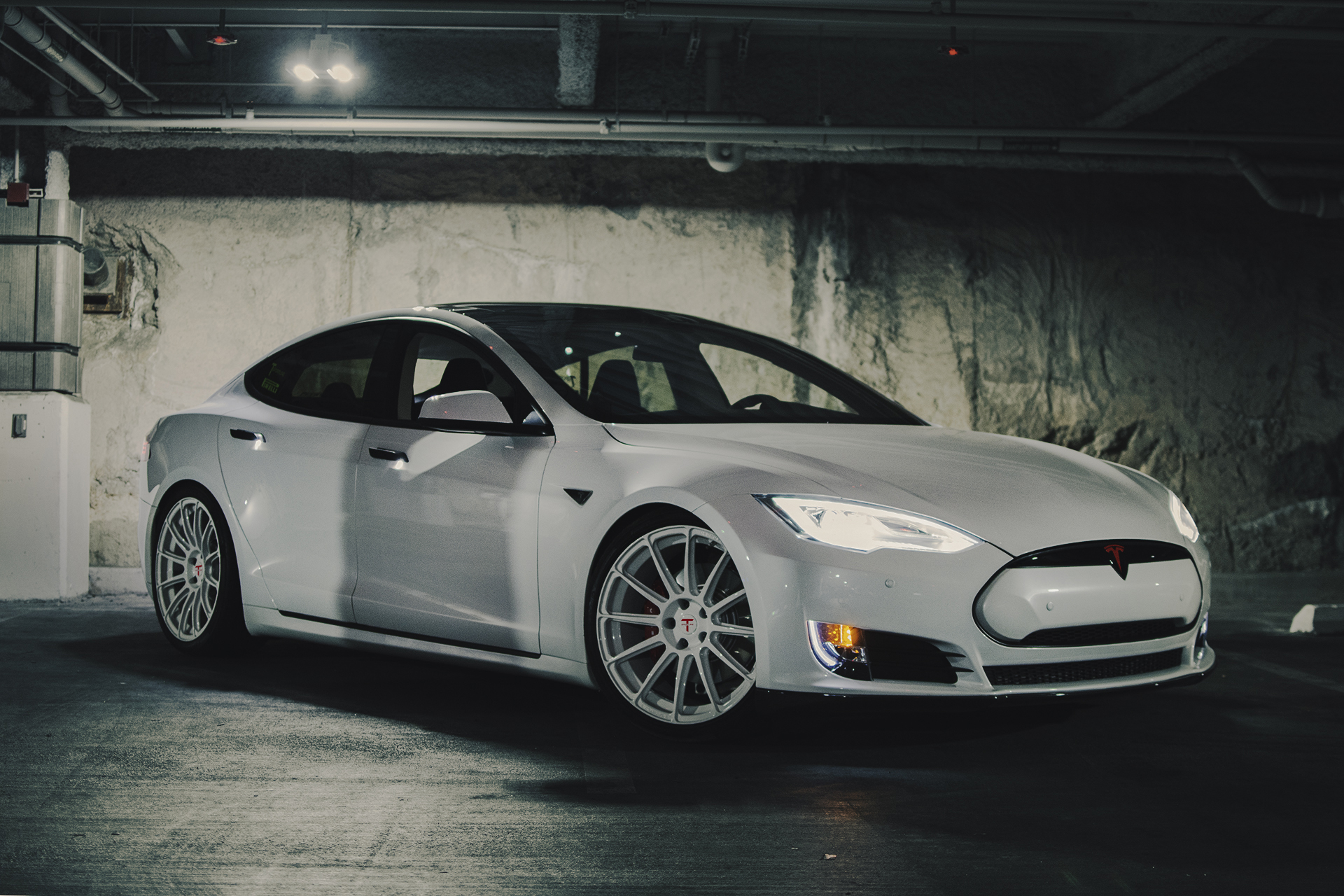 photo 1 Tesla Model S custom wheels T Sportline TS112 21x9.0, ET , tire size 245/35 R21. 21x9.5 ET 265/35 R21