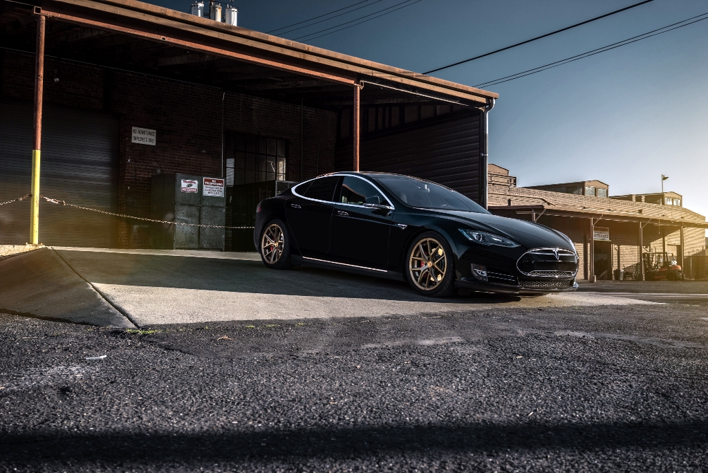 photo 3 Tesla Model S custom wheels AG M590 20x8.5, ET , tire size X R20. 20x10.0 ET 